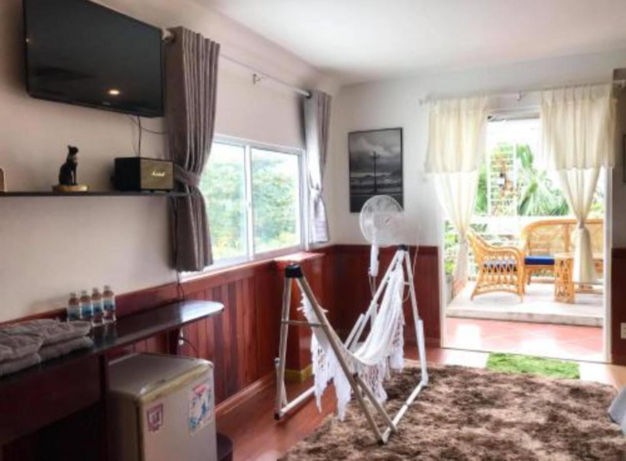 Con Son Island Home Chi Khu Co Ong Buitenkant foto