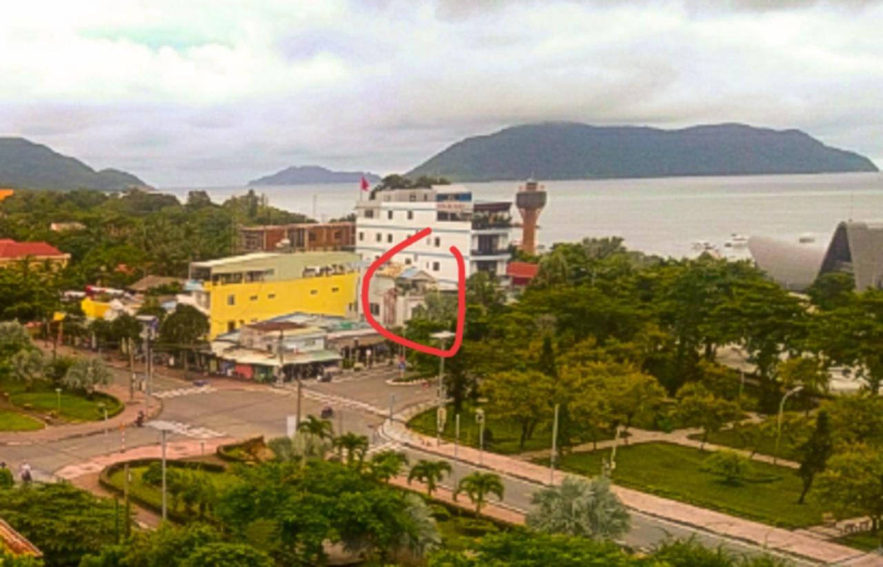 Con Son Island Home Chi Khu Co Ong Buitenkant foto